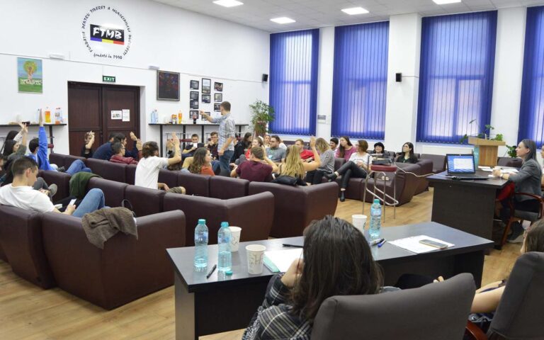 fnsspri forumul national al studentilor la stiinte politice si relatii internationale 4